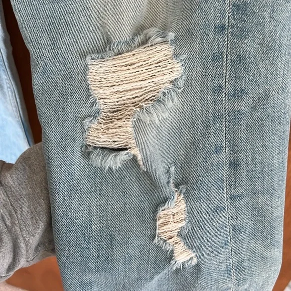 Mother Superior The Tomcat Distressed Cropped Jeans